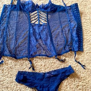 VS corset lingerie 34c and Med